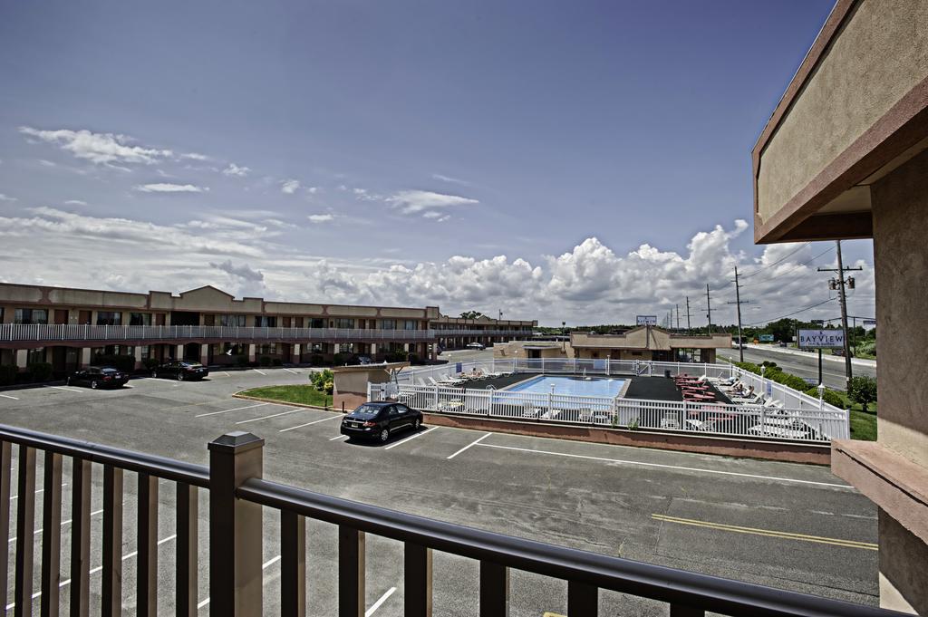 Bayview Inn And Suites Атлантик Сити Экстерьер фото
