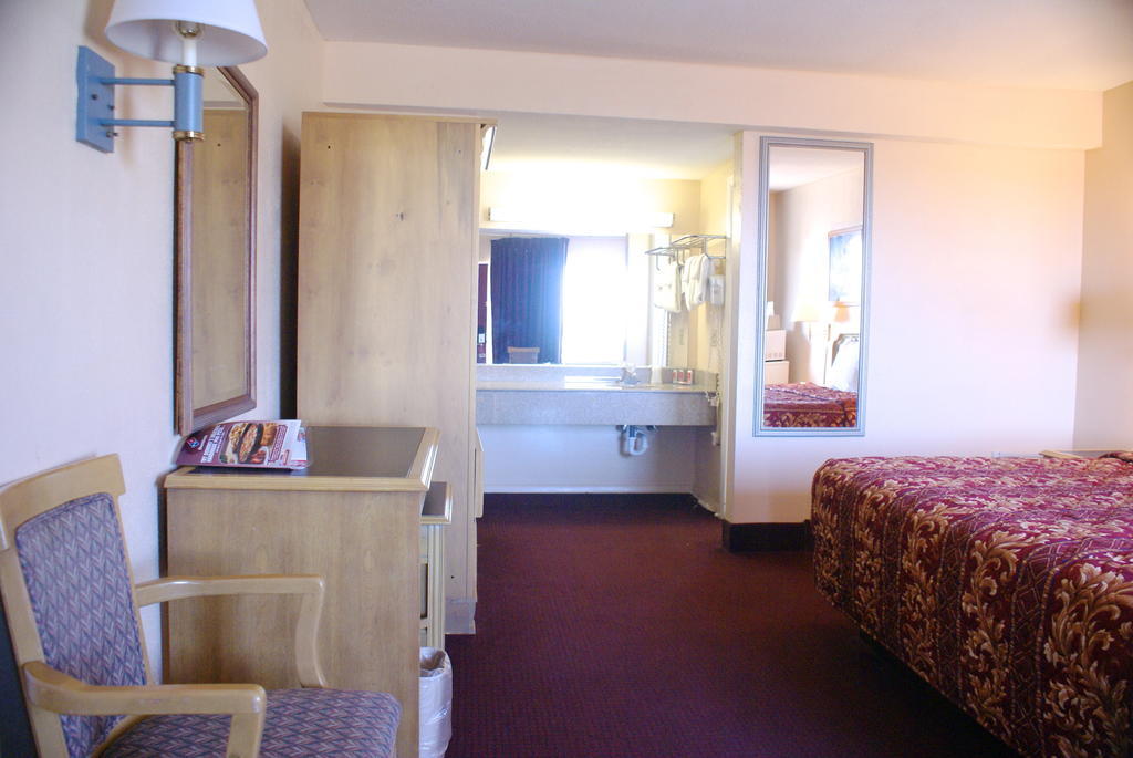 Bayview Inn And Suites Атлантик Сити Номер фото